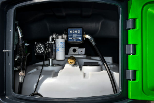 Jakie podzespoły powinien posiadać zbiornik na paliwo